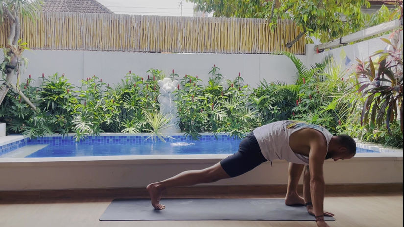 Vinyasa with Ricardo